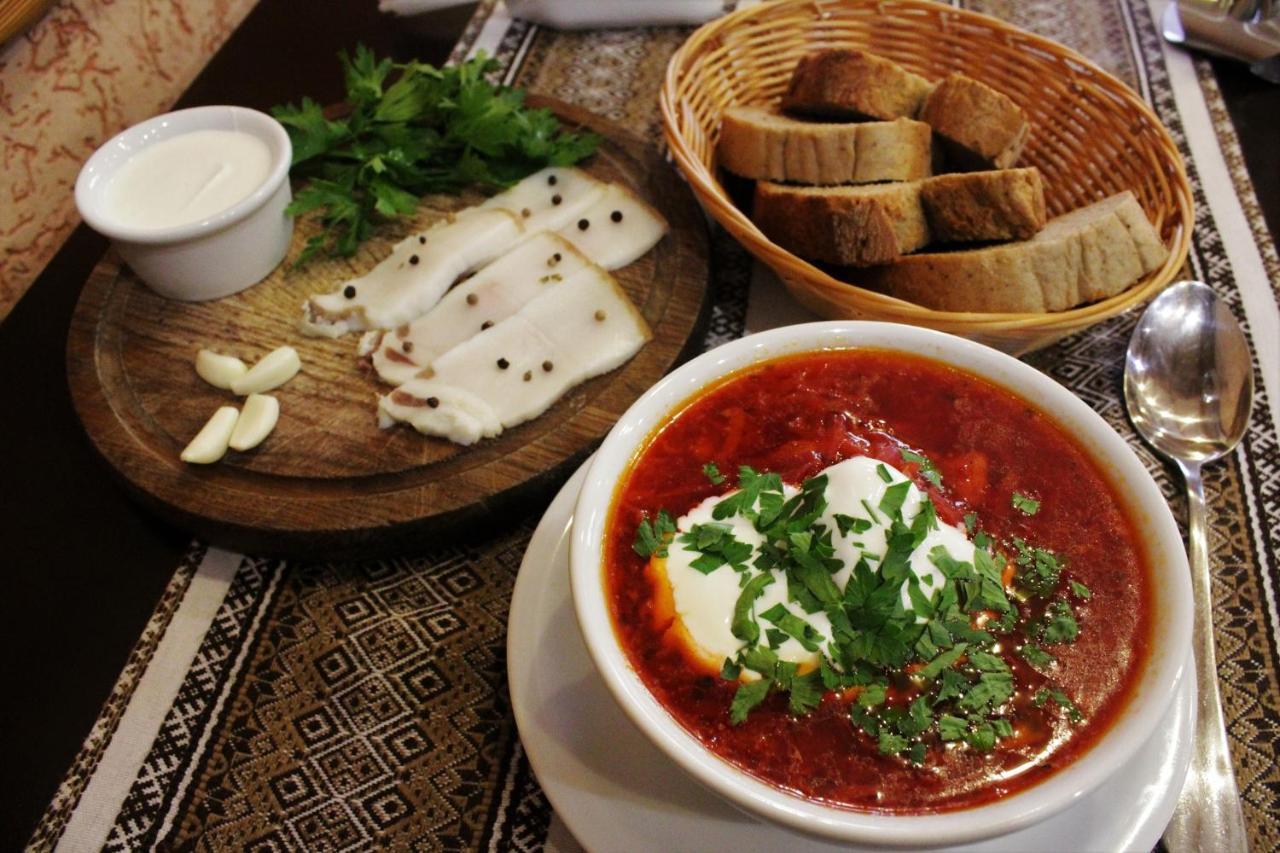 "Lian" Family Hotel & Restaurant Volosyanka  Εξωτερικό φωτογραφία
